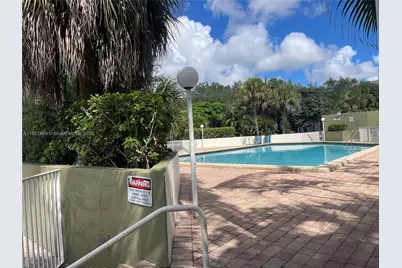 4255 N University Dr #201, Sunrise, FL 33351 - Photo 23