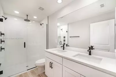 129 SW 9th Pl, Cape Coral, FL 33991 - Photo 15
