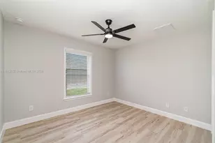 129 SW 9th Pl, Cape Coral, FL 33991 - Photo 17