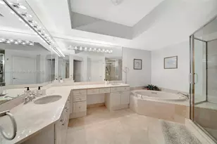 6051 N Ocean Dr, Hollywood, FL 33019 - Photo 9