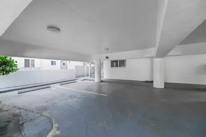 926 Michigan Ave #1, Miami Beach, FL 33139 - Photo 17