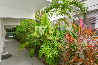 926 Michigan Ave #1, Miami Beach, FL 33139 - Photo 15