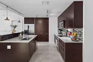 1900 N Bayshore Dr, Miami, FL 33132 - Photo 9