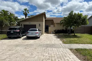 3996 NW 1st Pl, Deerfield Beach, FL 33442 - Photo 1