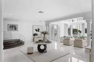 19555 NE 37th Ave, Aventura, FL 33180 - Photo 11