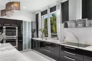 19555 NE 37th Ave, Aventura, FL 33180 - Photo 21