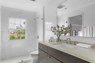 19555 NE 37th Ave, Aventura, FL 33180 - Photo 37