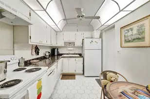 3161 S Ocean Dr, Hallandale Beach, FL 33009 - Photo 21