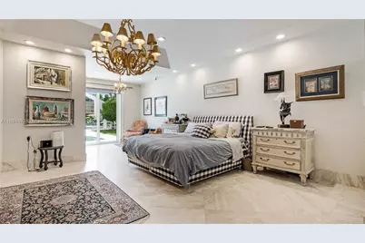 34 Pelican Dr, Fort Lauderdale, FL 33301 - Photo 35