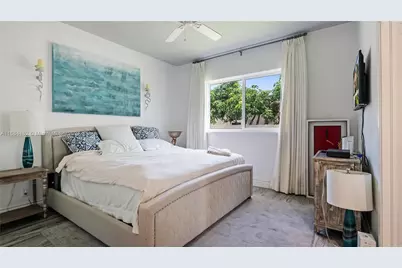 34 Pelican Dr, Fort Lauderdale, FL 33301 - Photo 45