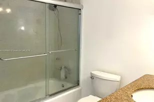 1000 West Ave, Miami Beach, FL 33139 - Photo 11