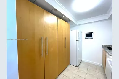 1000 West Ave #909, Miami Beach, FL 33139 - Photo 9