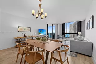 520 Brickell Key Dr, Miami, FL 33131 - Photo 3