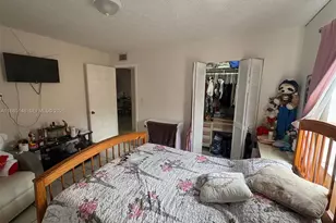 6055 W 19th Ave, Hialeah, FL 33012 - Photo 7