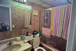 6055 W 19th Ave, Hialeah, FL 33012 - Photo 9