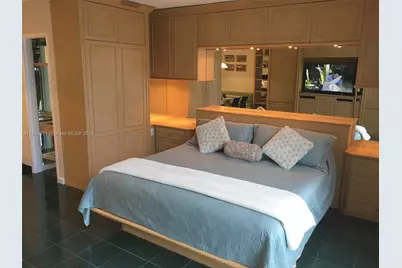 2501 S Ocean Dr #L11 (Available NOW), Hollywood, FL 33019 - Photo 11