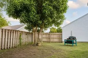 8615 SW 15th St, Pembroke Pines, FL 33025 - Photo 11