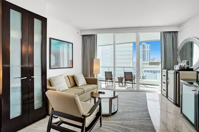 4391 Collins Ave #915, Miami Beach, FL 33140 - Photo 9