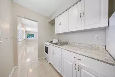 1685 Jefferson Ave, Miami Beach, FL 33139 - Photo 9