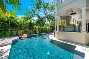 250 Buttonwood Dr, Key Biscayne, FL 33149 - Photo 35