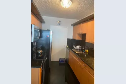 5401 Collins Ave #412, Miami Beach, FL 33140 - Photo 23