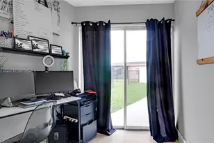 8104 NW 93rd Terrace, Tamarac, FL 33321 - Photo 43