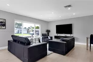 8104 NW 93rd Terrace, Tamarac, FL 33321 - Photo 9