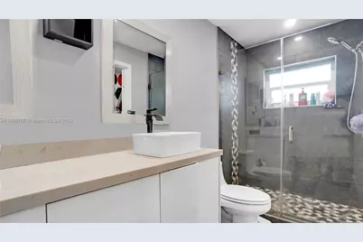 8104 NW 93rd Ter, Tamarac, FL 33321 - Photo 35