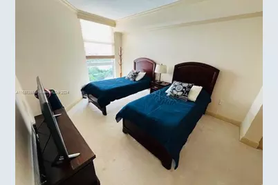 3370 Hidden Bay Dr #1413, Aventura, FL 33180 - Photo 11