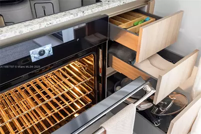 159 NE 6th St #3002, Miami, FL 33132 - Photo 13