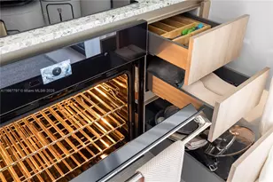 159 NE 6th St, Miami, FL 33132 - Photo 13