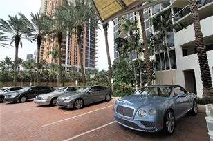 17555 Collins Ave, Sunny Isles Beach, FL 33160 - Photo 7