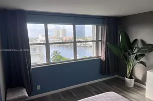 111 Golden Isles Dr, Hallandale Beach, FL 33009 - Photo 25