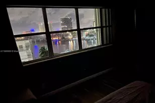 111 Golden Isles Dr, Hallandale Beach, FL 33009 - Photo 31