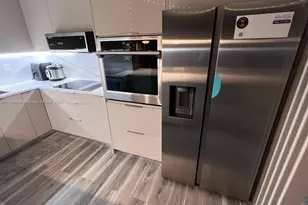 111 Golden Isles Dr, Hallandale Beach, FL 33009 - Photo 7