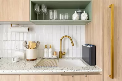 159 NE 6th St #3701, Miami, FL 33132 - Photo 11