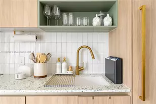 159 NE 6th St, Miami, FL 33132 - Photo 11