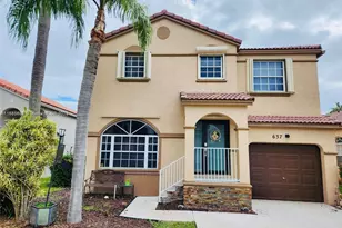 637 NW 157th Ln, Pembroke Pines, FL 33028 - Photo 1