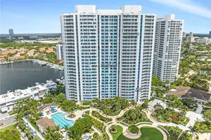 21055 Yacht Club Dr, Aventura, FL 33180 - Photo 23