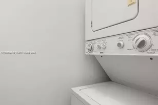 1560 Meridian Ave, Miami Beach, FL 33139 - Photo 5