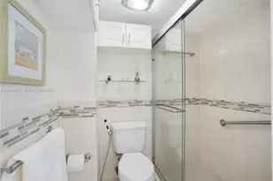 3215 N Ocean Dr, Hollywood, FL 33019 - Photo 11