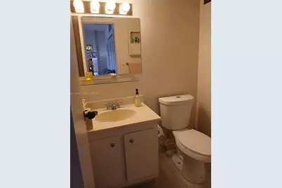 17021 N Bay Rd #412-IV, Sunny Isles Beach, FL 33160 - Photo 15