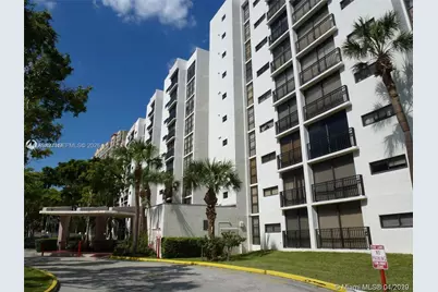 17021 N Bay Rd #412-IV, Sunny Isles Beach, FL 33160 - Photo 7