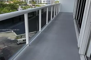 20505 E Country Club Dr, Aventura, FL 33180 - Photo 3