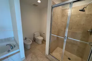 3330 NE 190th St, Aventura, FL 33180 - Photo 23