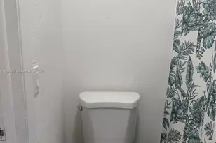 2324 NW 52nd Ave, Lauderhill, FL 33313 - Photo 13