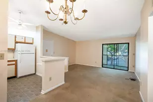 10869 W Clairmont Cir, Tamarac, FL 33321 - Photo 7