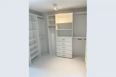 400 Sunny Isles Blvd #1002, Sunny Isles Beach, FL 33160 - Photo 11