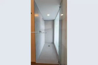 92 SW 3rd St #1802, Miami, FL 33130 - Photo 15