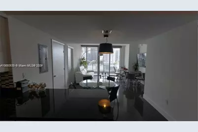 92 SW 3rd St #1802, Miami, FL 33130 - Photo 3